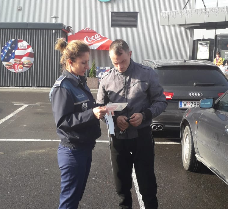 Activităţile preventive ale polițiștilor în parcările şi în zona centrelor comerciale din municipiul Baia Mare