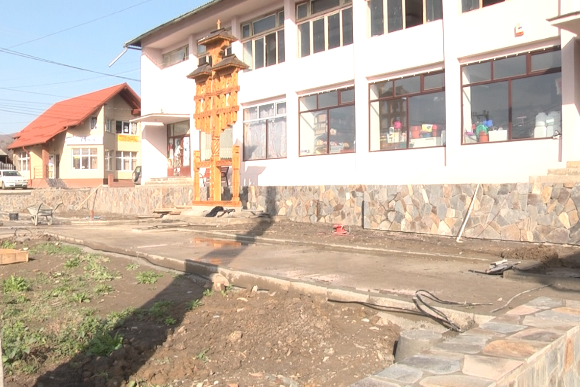 Hram la biserica ortodoxă din Bârsana