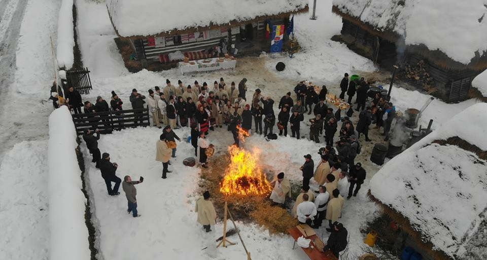 Șase primării și Muzeul Satului au fost gazde la “Crăciun în Maramureș”