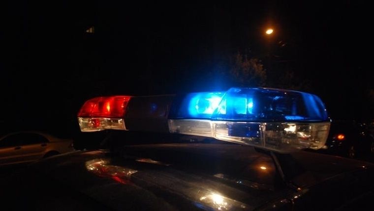 Furturi de şi din auto soluţionate de poliţişti. O persoană a fost reţinută pentru 24 de ore