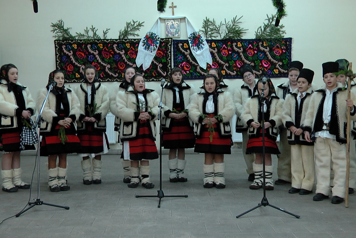Concursul județean de colinde „Datini, obiceiuri, tradiții” a ajuns la a treia ediție