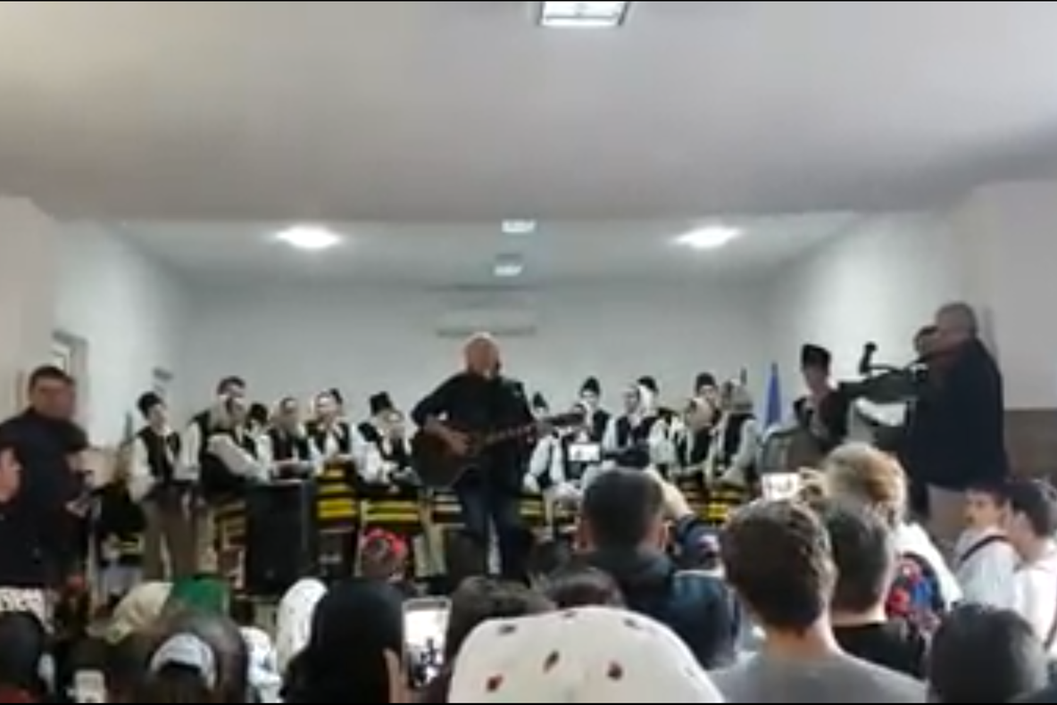 Ștefan Hrușcă a colindat în Ieud