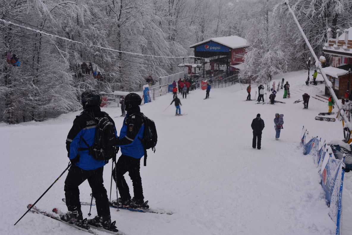 Asigurarea ordinii publice în zona montană