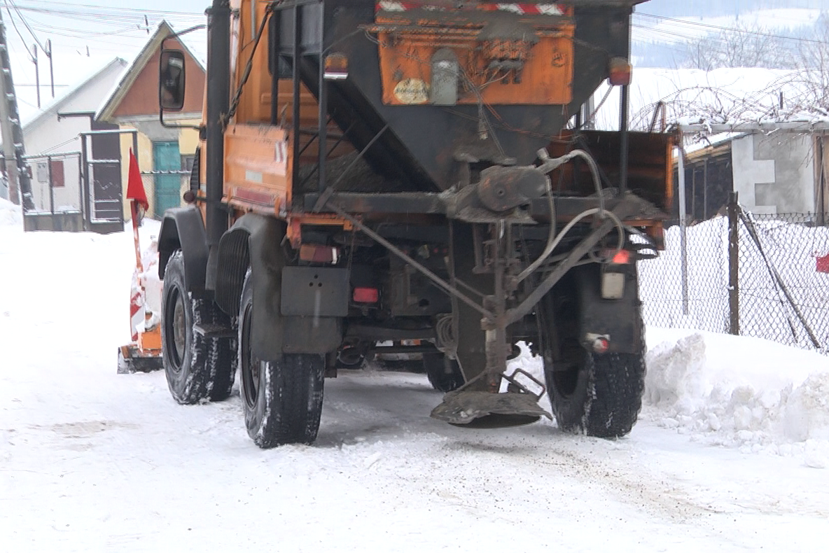 Se intervine pentru deszăpezirea străzilor din Sighetu Marmației