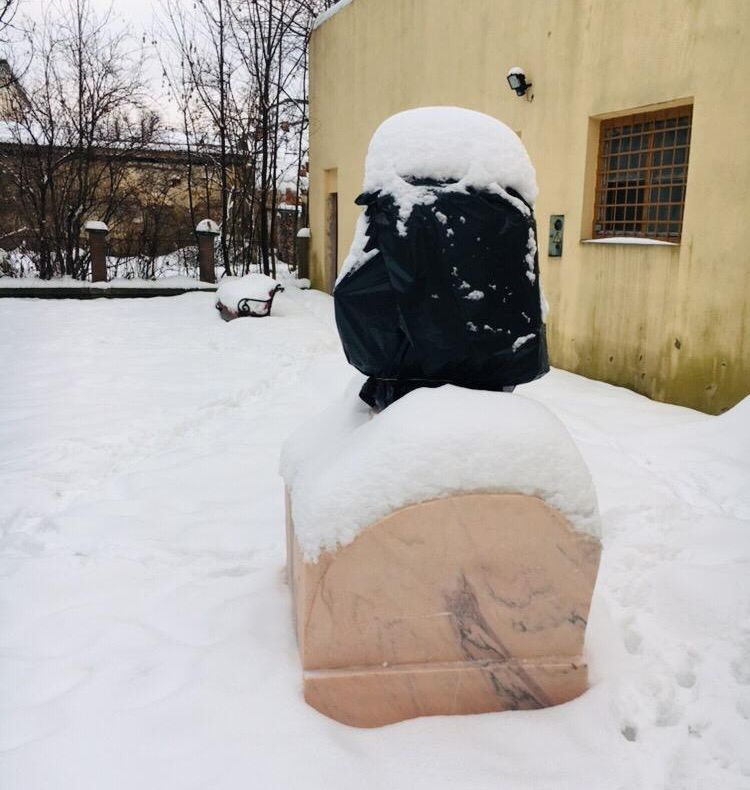 Când va fi finalizat bustul lui Mihai Eminescu? Lucrarea realizată de sculptorul Mihai Borodi este în lucru