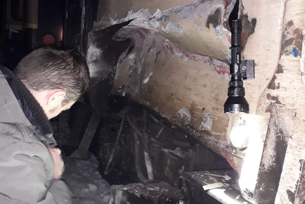 Vagon deraiat în Maramureș din cauza unor căderi de pietre de pe versant