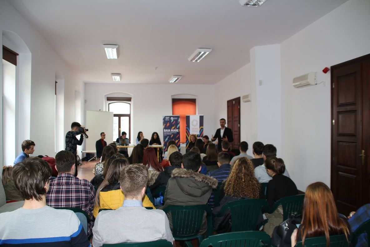 Președintele CJ Maramureș a vorbit tinerilor din CJE Maramureș despre importanța administrației publice