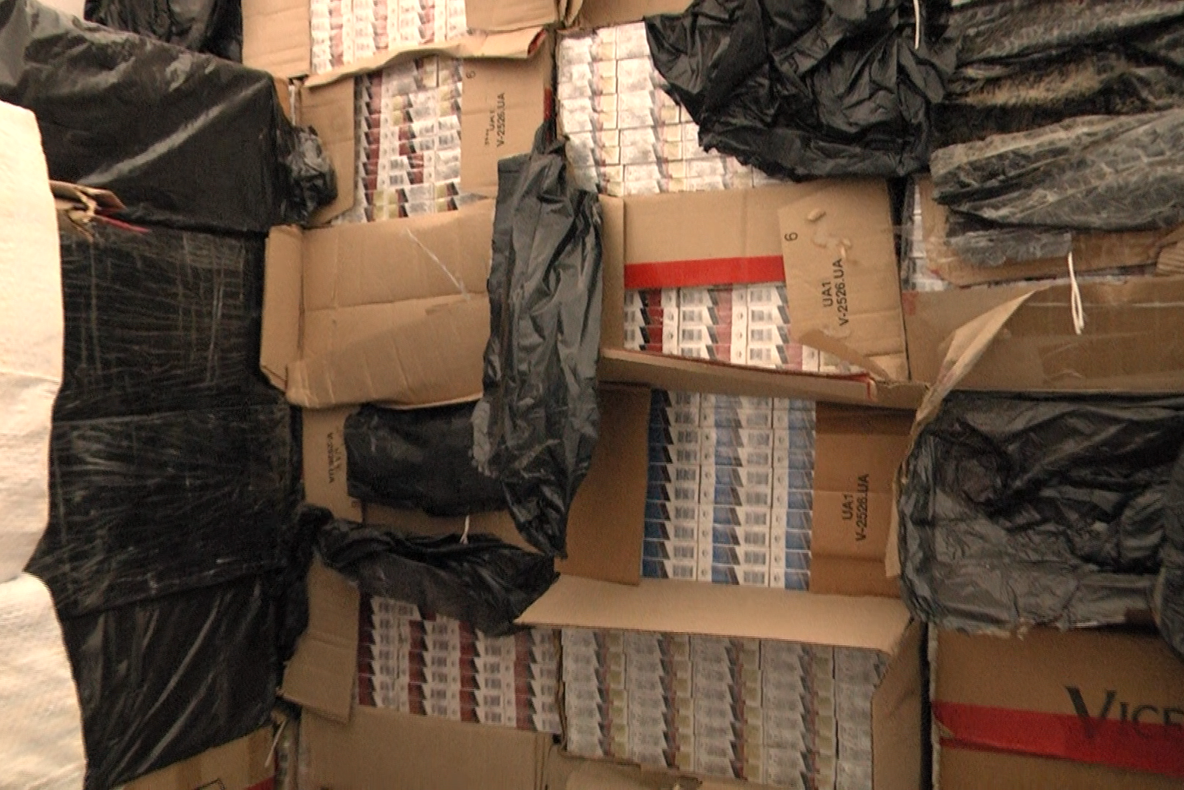 Contrabanda, principalul fenomen infracţional la frontiera cu Ucraina