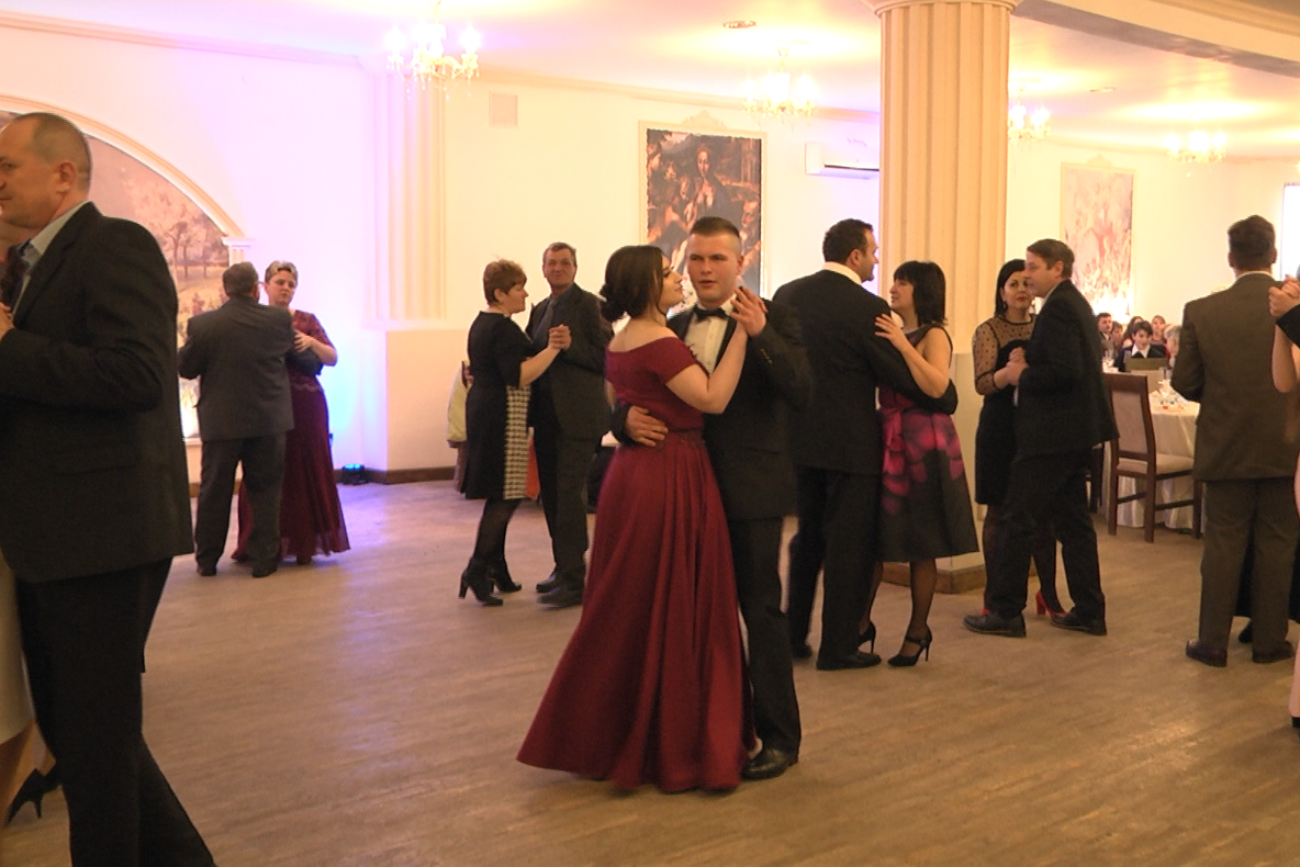 ” Viața e un bal, deci danseaz-o”-eveniment inedit al Liceului Teoretic ”Leowey Klara”