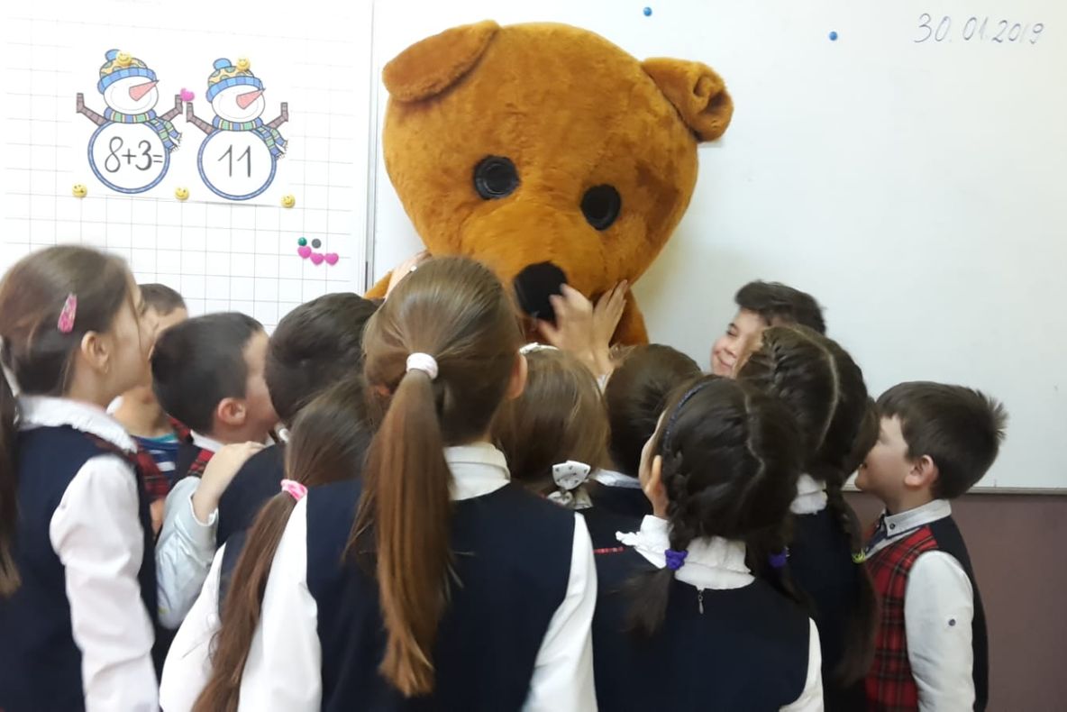 Elevii din Maramureș de clasa I participă la Școala siguranței Tedi