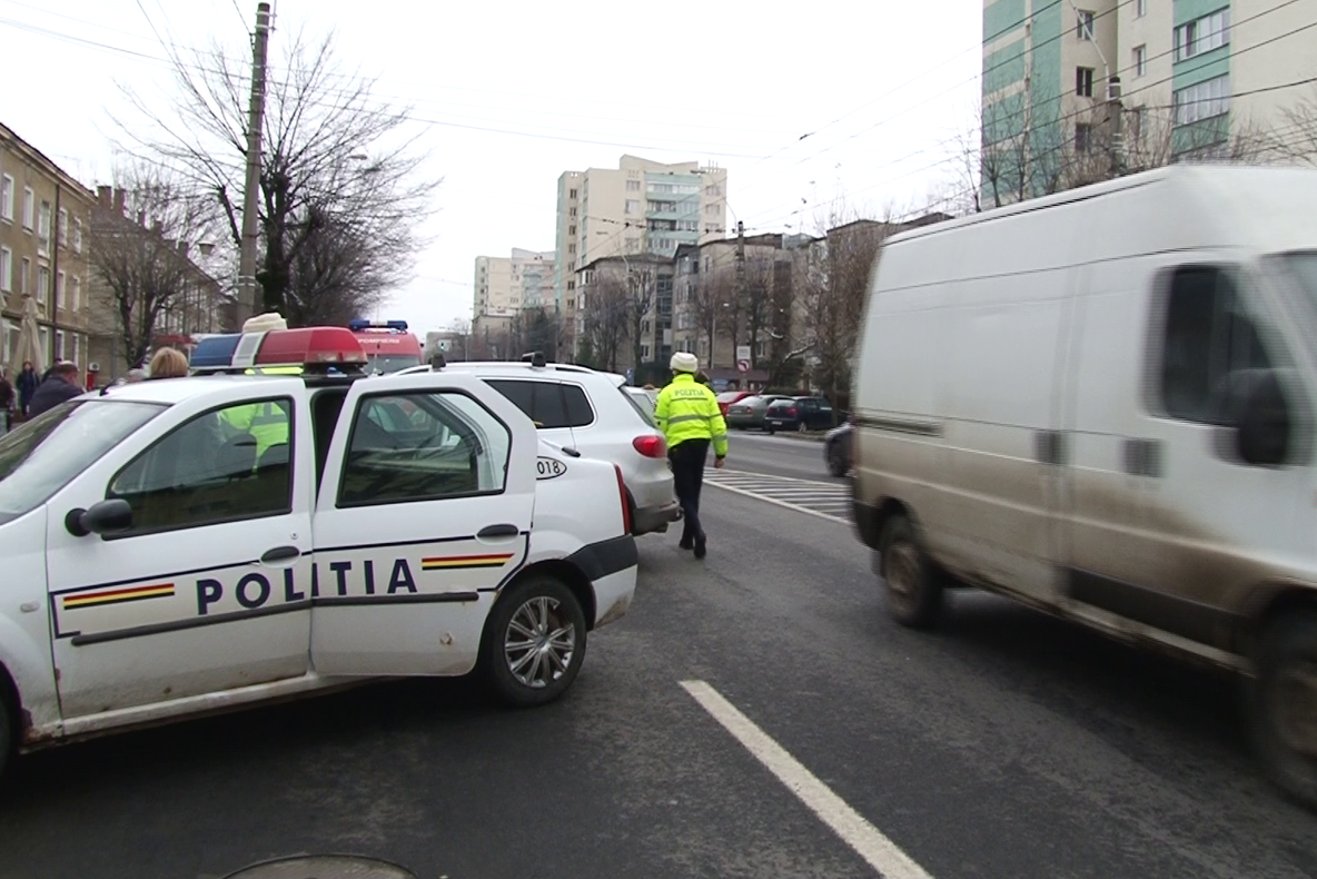 Bătrână tâlhărită pe stradă de un tânăr de 17 ani