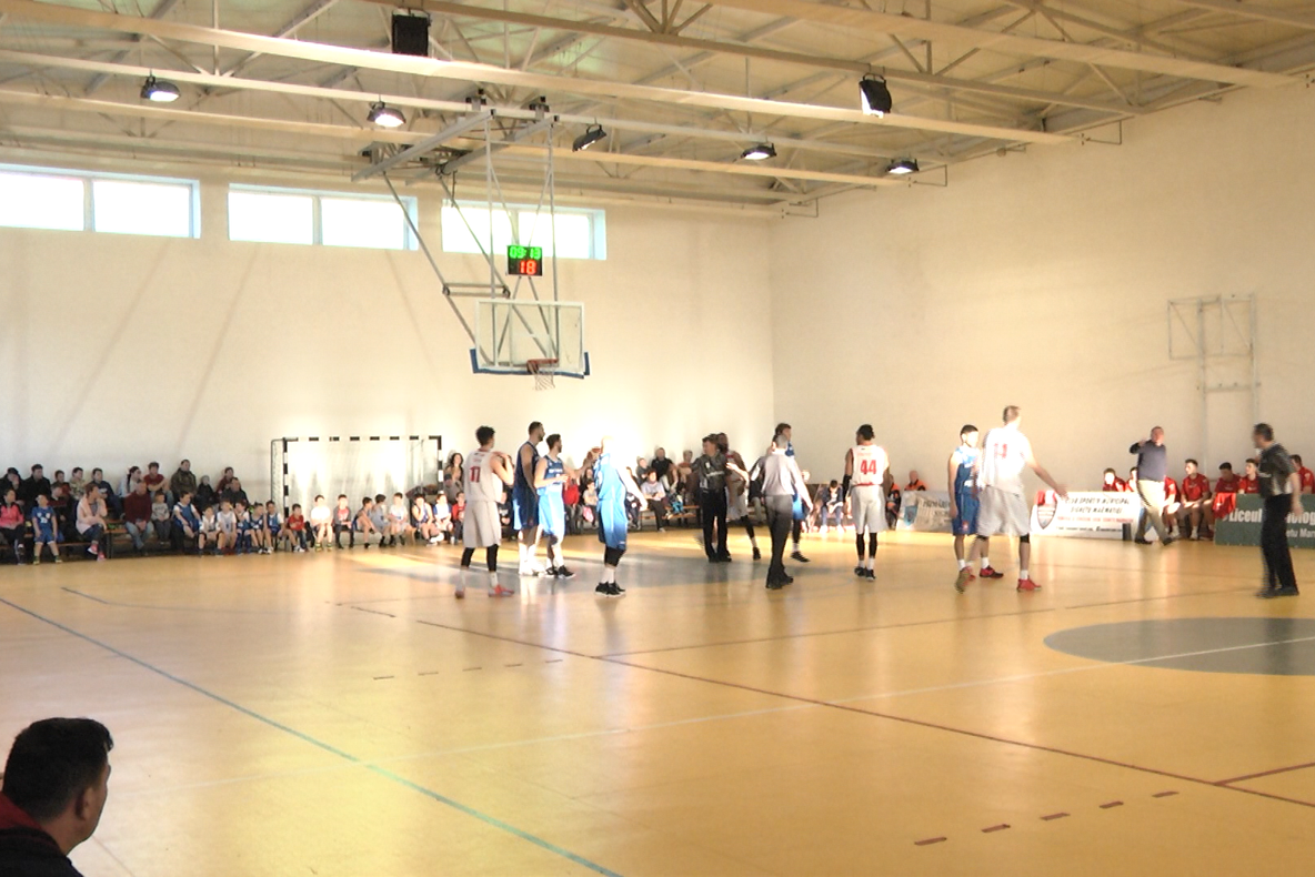 Meci de baschet tensionat în Sighetu Marmației