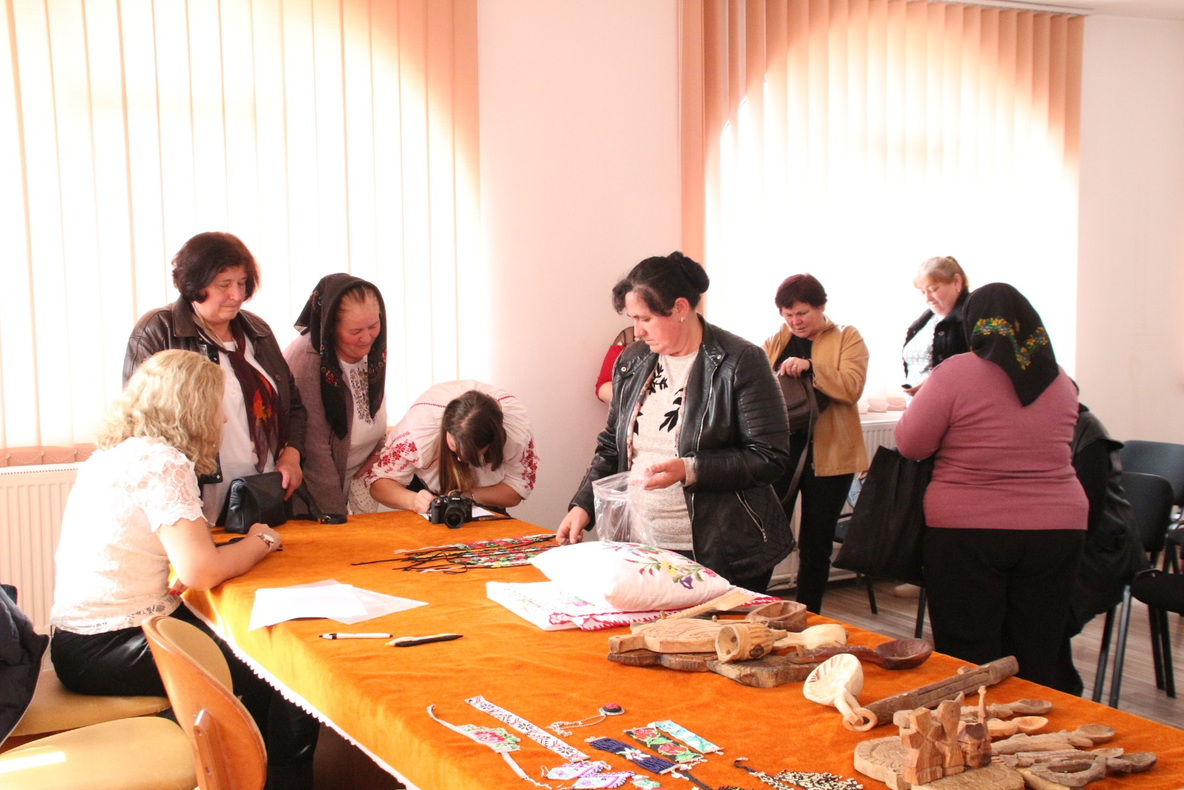 Meșterii populari au aflat, cum pot să obțină legitimații pentru meseria lor