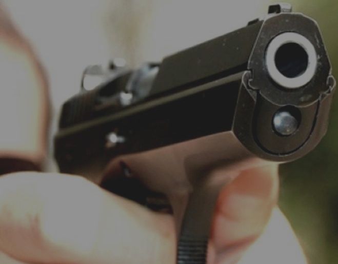 Pistol neletal, descoperit în bagajele unui cetățean din Ucraina