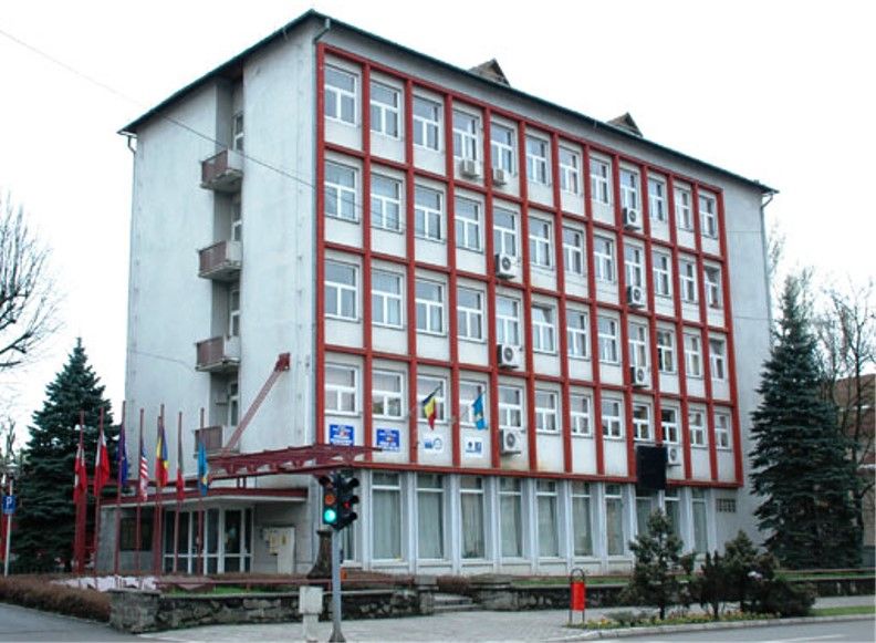 Închisoare cu suspendare pentru fostul arhitect al oraşului Baia Mare