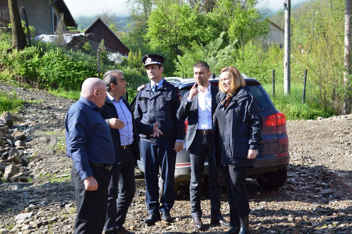 Ministrul Carmen Dan a evaluat pagubele inundațiilor de la Săliștea de Sus