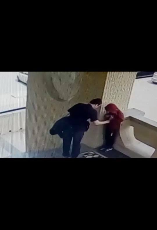 Apel către părinți! Atenție la pedofilul care racolează copii