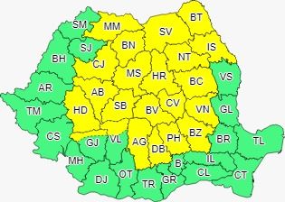 Din cauza avertizărilor meteo, autorităţile sunt cu ochii pe drumurile din judeţ