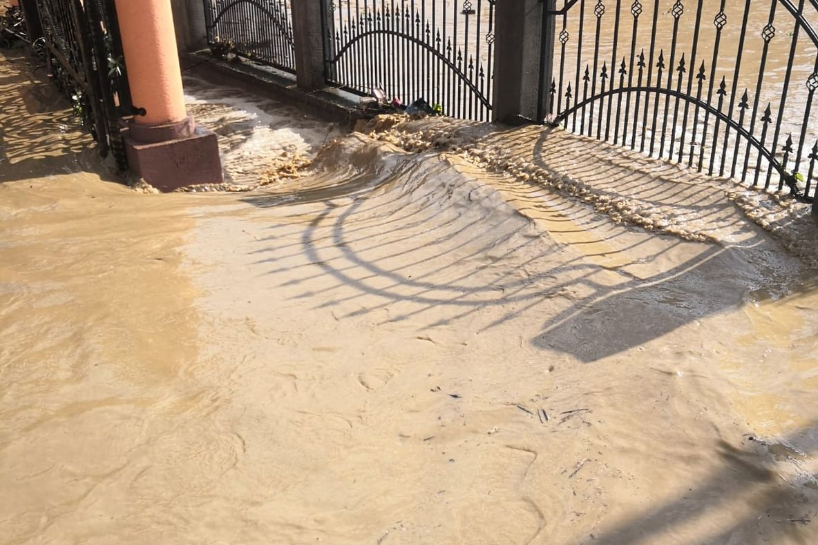 Drum cu probleme din cauza inundațiilor