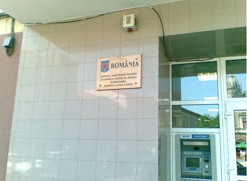 BINE DE ȘTIUT: Absolvenții sunt aşteptaţi să se înregistreze în evidenţele AJOFM Maramureș