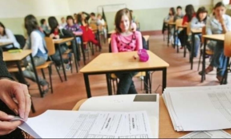 13 elevi din județul Maramureș au încheiat examenul cu media generală 10