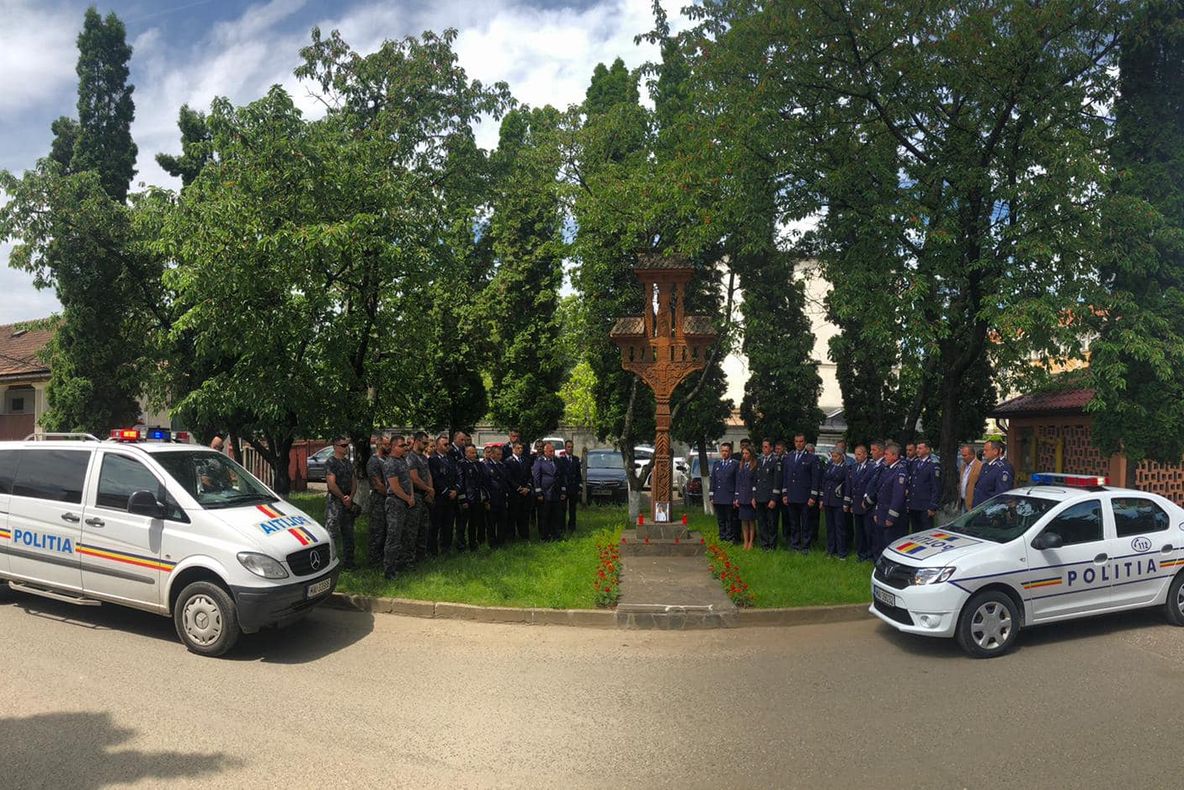 Moment de reculegere pentru poliţistul împuşcat mortal