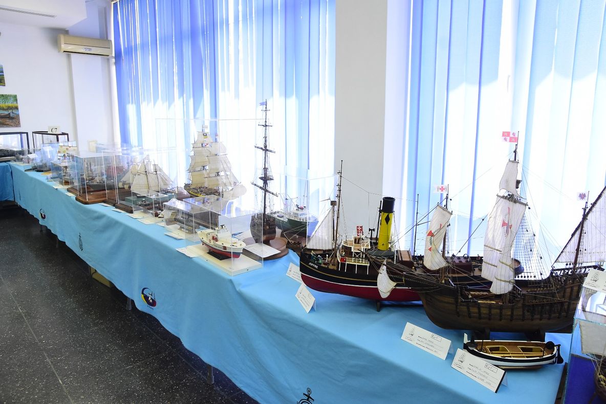 Portrete ale fericiților episcopi martiri români greco-catolici, deschisă la Memorialul Sighet