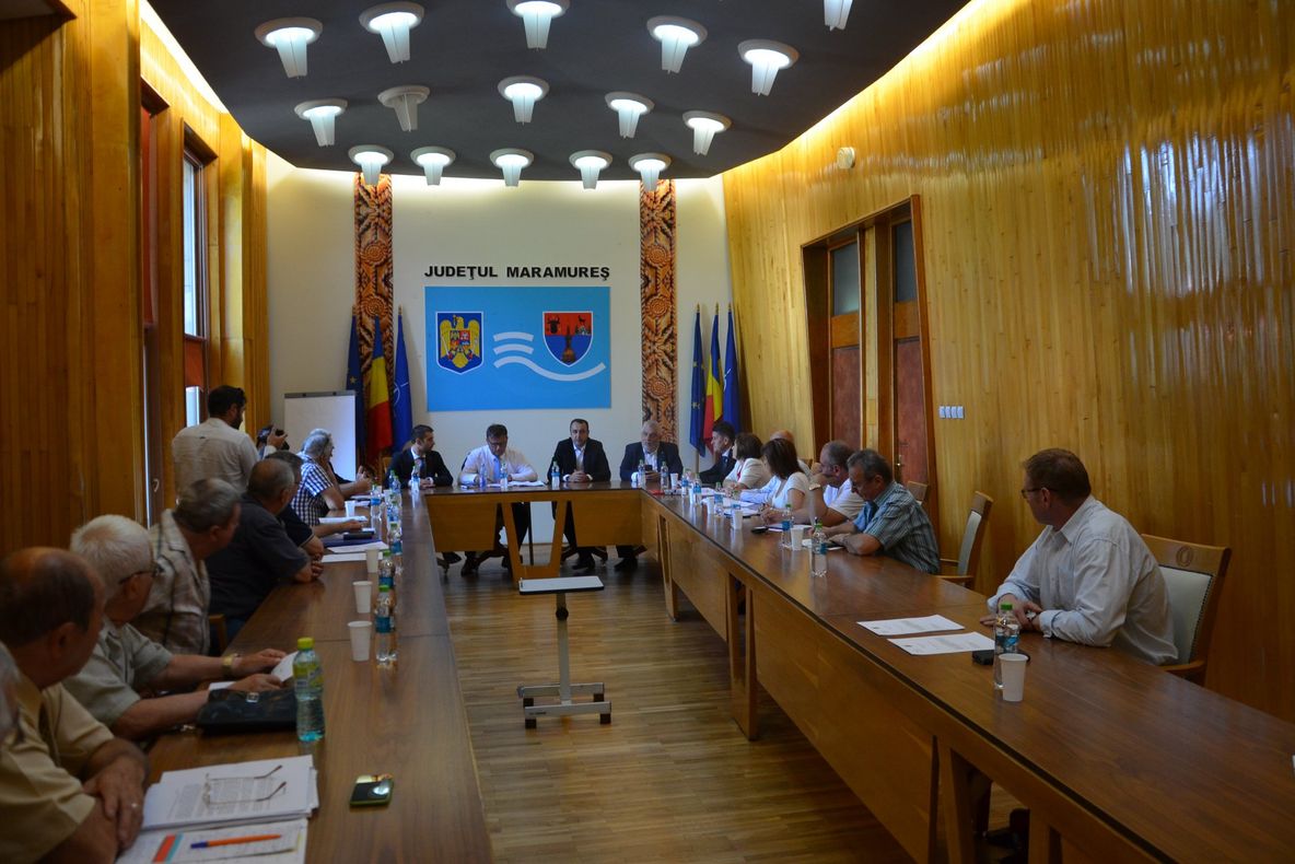 SE CAUTĂ SOLUȚII: Ministrul Muncii și Justiției Sociale s-a întâlnit cu reprezentanții pensionarilor care au fost angajați la Întreprinderea de Prospecțiuni și Explorări Geologice