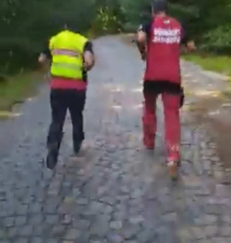 Un tânăr a fost mușcat de insecte pe munte! Posibil este în șoc anafilactic