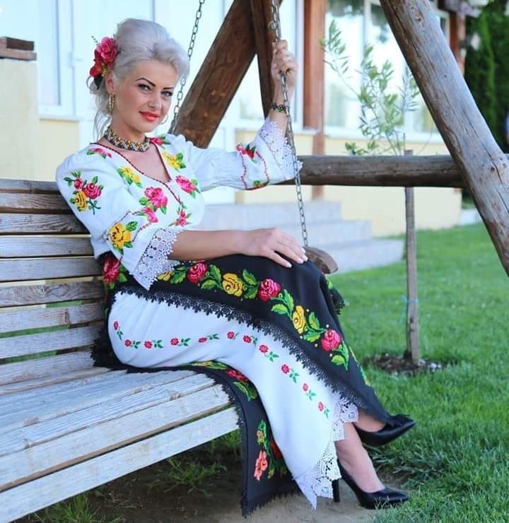 Artista Anamaria Pop a decedat în accidentul de la Cicârlău