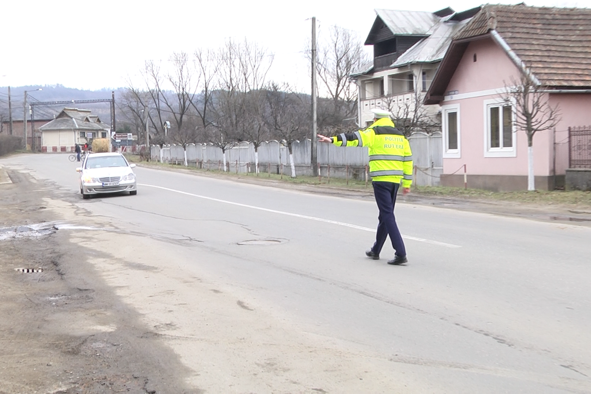 VERIFICĂRI ȘI ÎN MARAMUREȘ: Ministrul afacerilor interne a dispus Poliției Române să demareze  acțiuni permanente pentru verificarea transportatorilor de persoane