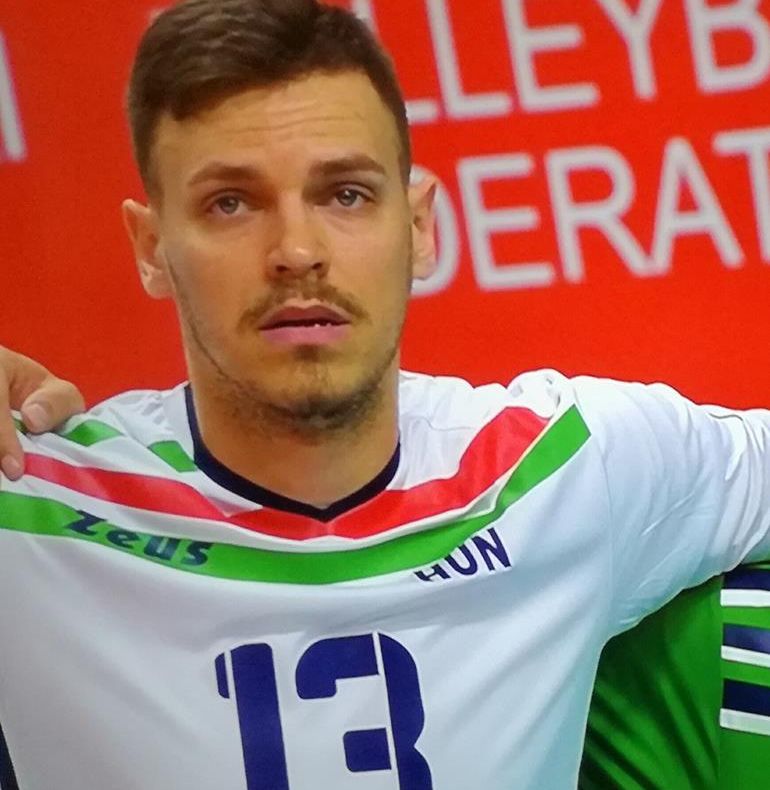 Știința Explorări l-a transferat pe Csanad David