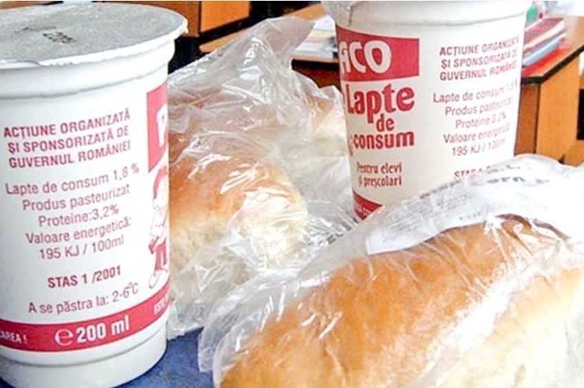 Din 9 septembrie, în școlile din Maramureș începe  distribuția laptelui, cornului, merelor și biscuiților