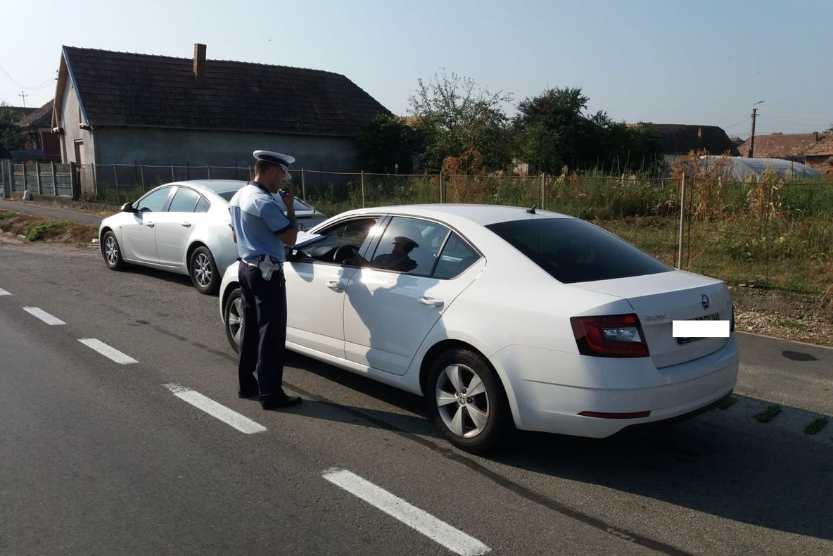 Maşinile la control! Zeci de autoturisme au fost oprite în trafic