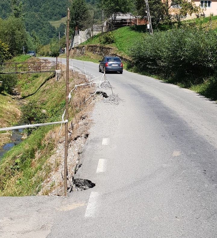 DJ 188 afectat de fenomene hidrometeorologice periculoase