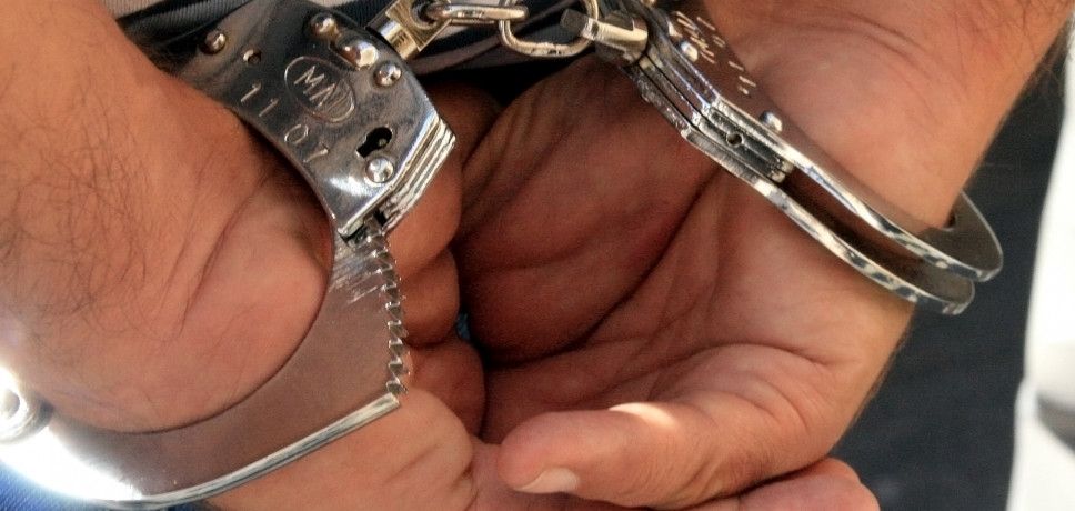 Tânăr din Giuleşti, pe numele căruia a fost emis mandat european de arestare, încarcerat de poliţişti