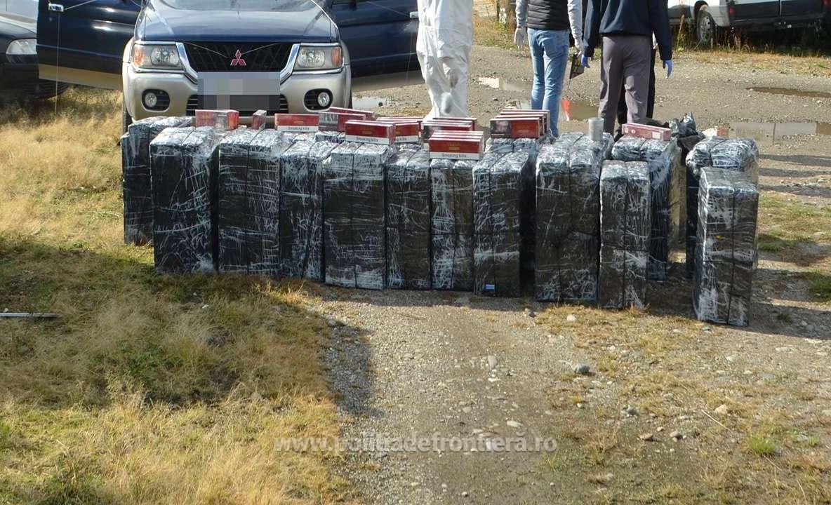 Ţigări de contrabandă de peste 150.000 lei, confiscate de poliţişti