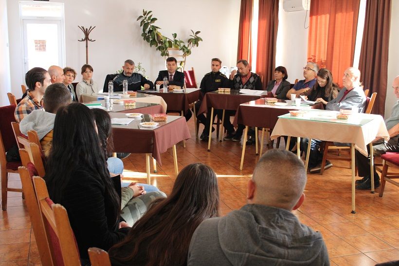 ( FOTO) Focuri de armă pentru reținerea unui cetăţean ucrainean la frontiera de nord