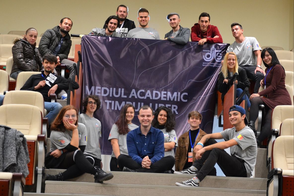 Studenții au vorbit despre voluntariat și finalizarea studiilor