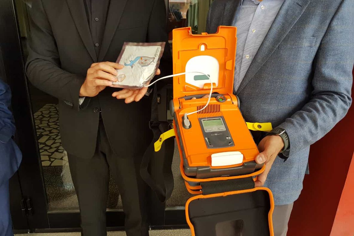 Primul defibrilator extern amplasat în Baia Mare