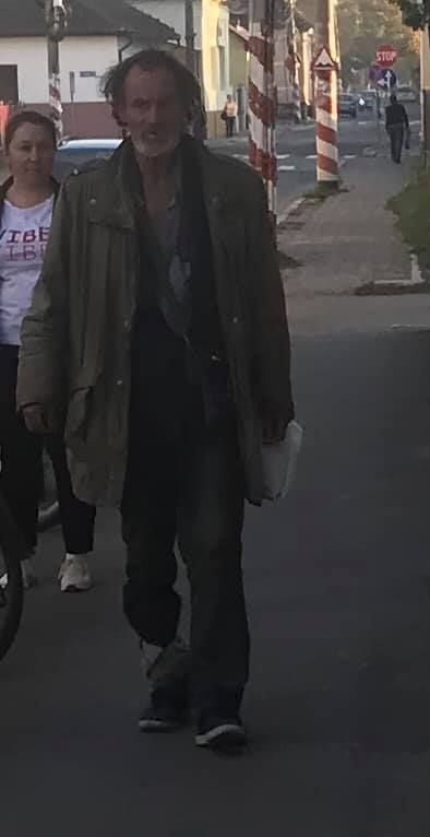 ACTUALIZARE/ Panică în Sighetu Marmației după ce un bărbat dubios a încercat să arunce o sticlă în căruciorul unui bebeluș