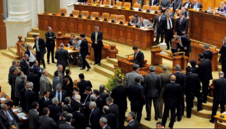 Guvernul Dăncilă a picat! 238 de parlamentari au votat împotriva PSD