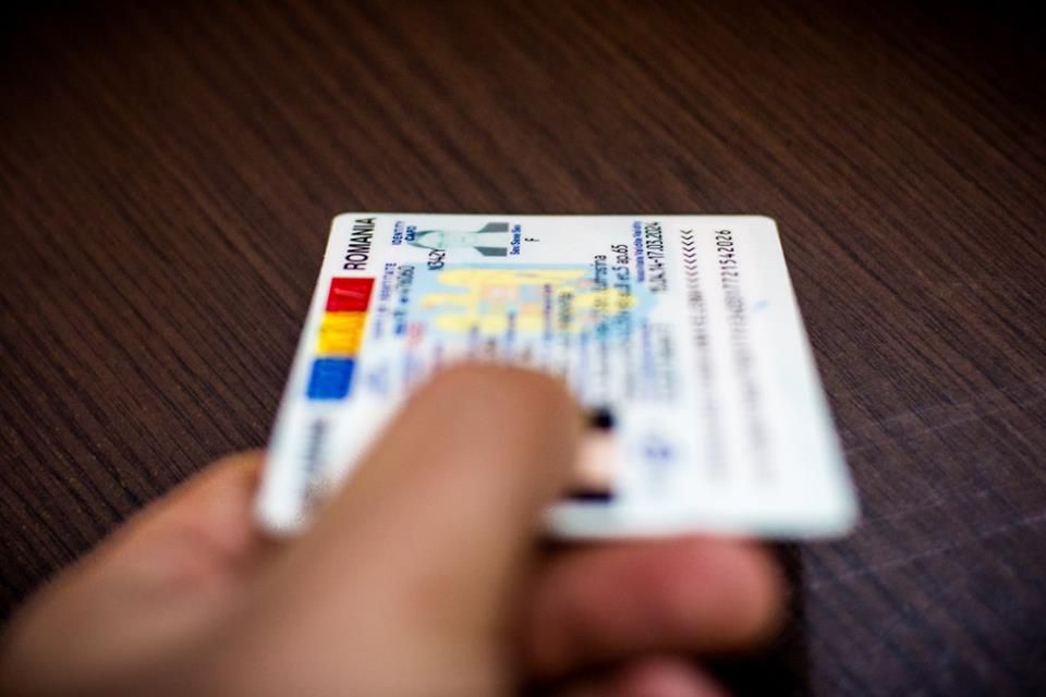 Sighetenii își vor putea face acte de identitate și sâmbătă și duminică ca să poată vota în cel de-al doilea tur al Alegerilor Prezidențiale