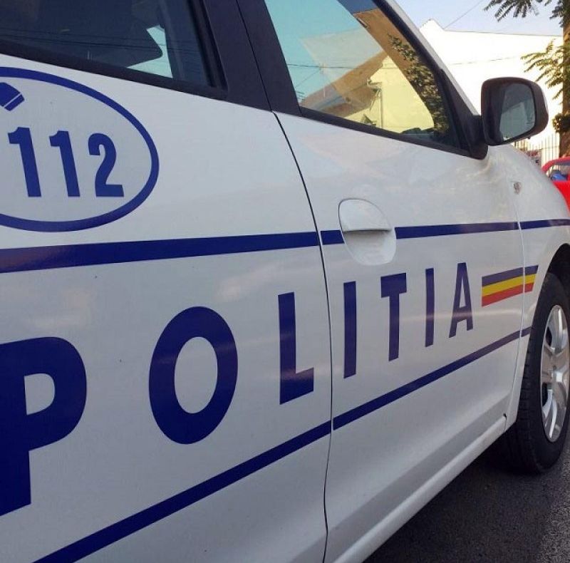 O maramureșeancă a rămas fără avansul pe care l-a dat unor necunoscuţi care i-au promis că îi vor repara acoperişul