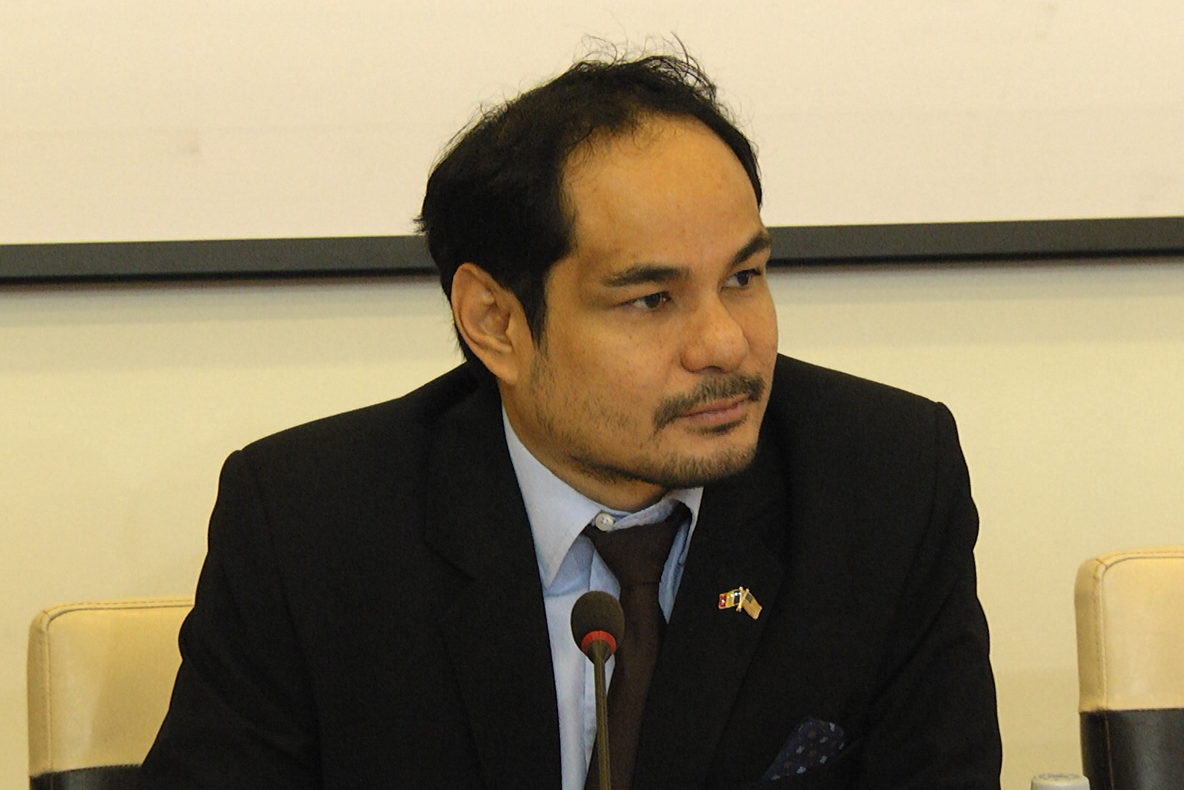 Un fost membru al Corpului Păcii în România și candidat la Senat în Virginia - despre ridicarea vizelor