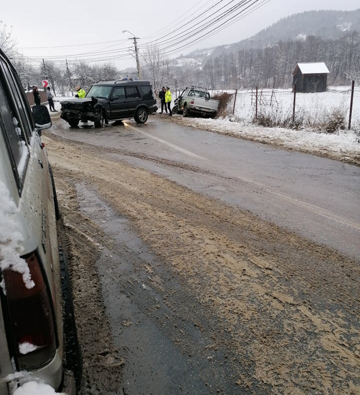 Nu a adaptat viteza la condiţiile de drum și a provocat un accident de circulație