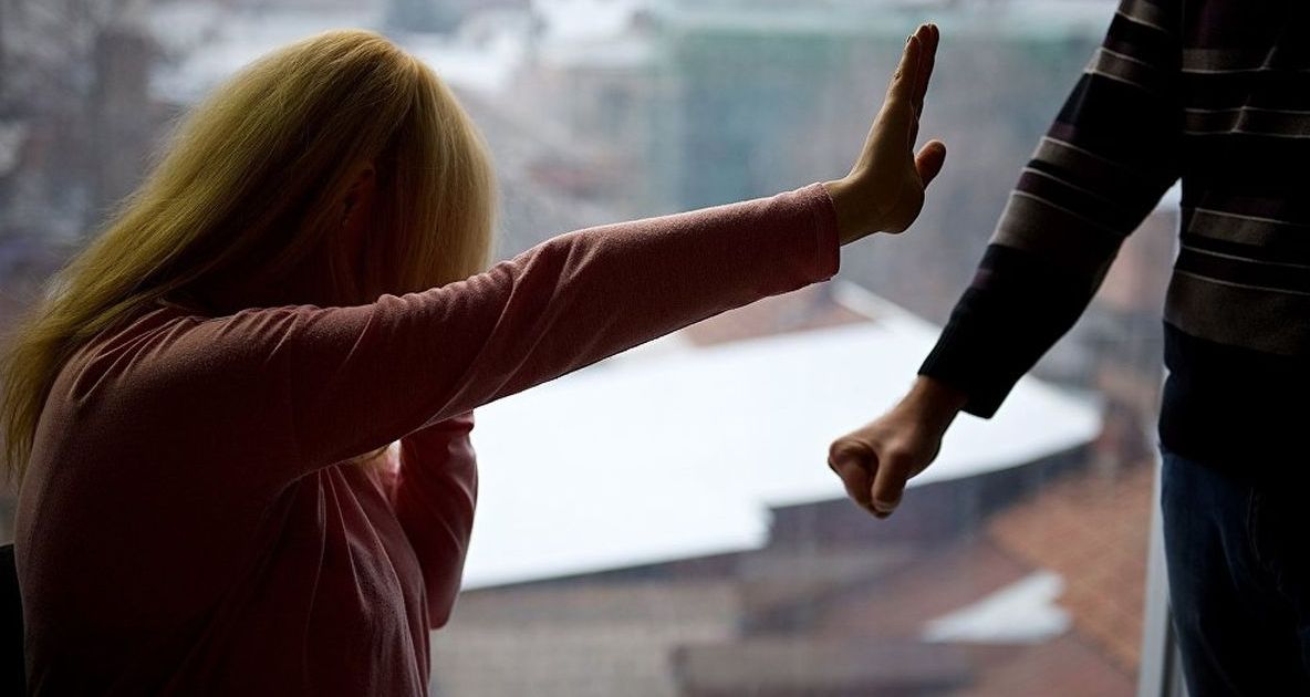 Ordin de protecţie provizoriu emis de poliţişti pe numele unui maramureșean care şi-a agresat şi ameninţat soţia