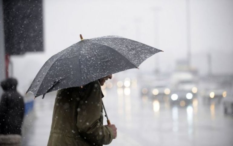 METEO: Lapoviță și ninsoare în Maramureș