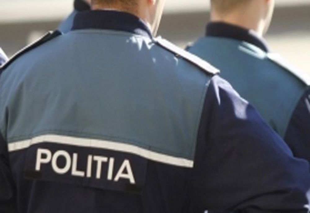 Poliţiştii Serviciului de Investigare a Criminalităţii Economice au verificat şi ieri peste 60 de agenţi economici.