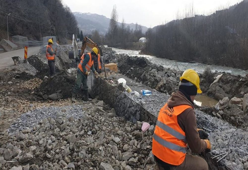 Vești bune pentru Maramureșul voievodal. Continuă lucrările de reabilitare a DJ 187, pe Valea Ruscovei